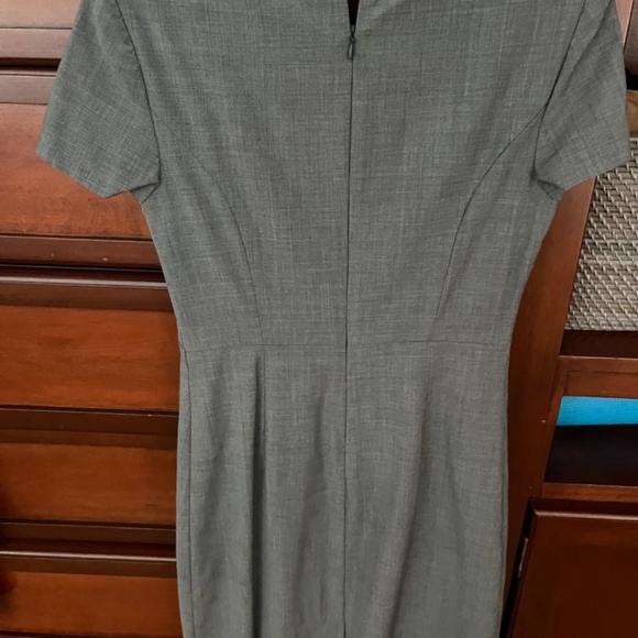 Theory Betty Continuous Wool Short Sleeve Dress Grey Melange - Picture 4 of 4